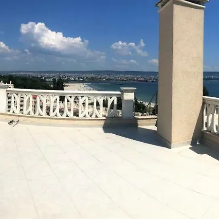 South Bay Apartman *